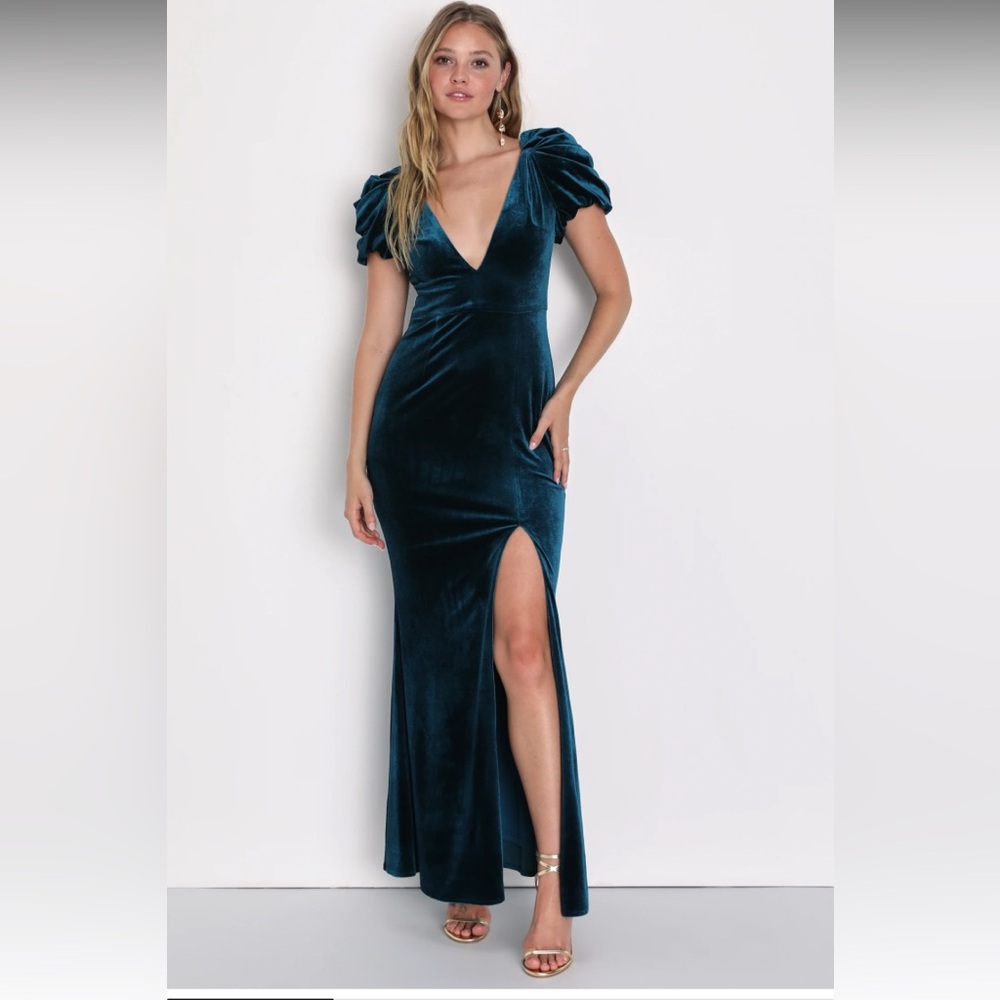 Lulu's Teal Velvet Maxi Dress